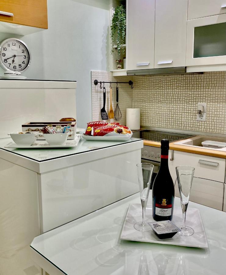Airport Tk Luxury Home Artemida  Ngoại thất bức ảnh